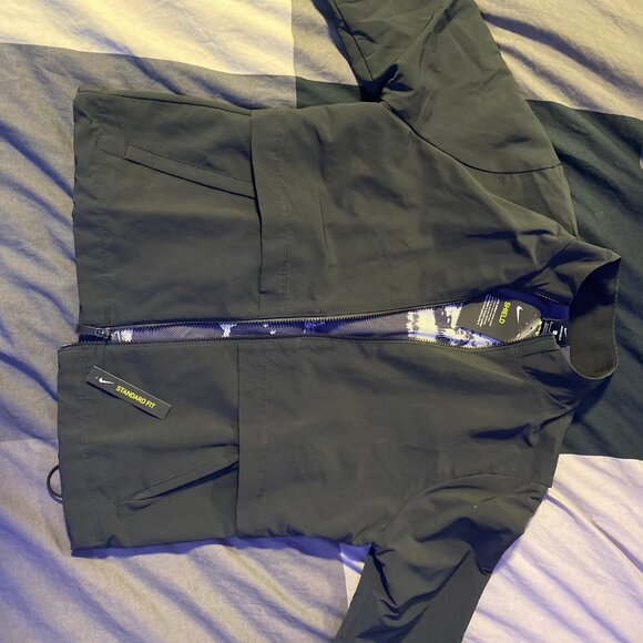 Nike Womens Jacket | S | New with Tags - Picture 5 of 5
